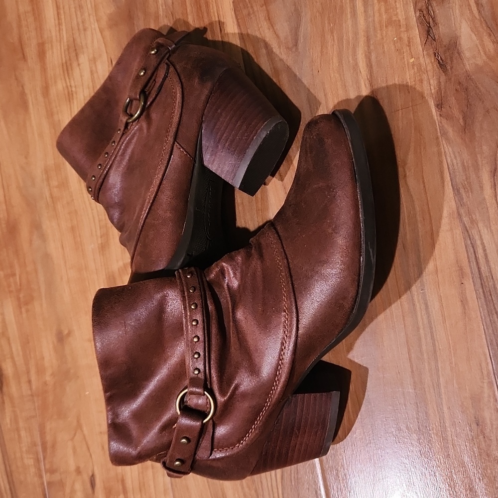 Beartraps heeled boots